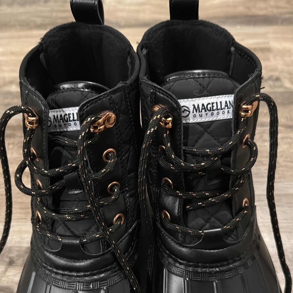 Never worn Magellan Outdoors Black Lace-Up Boots size 8 - Picture 5 of 14